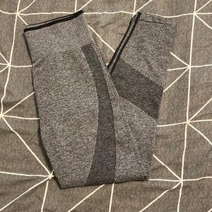 Grey VS Pink Leggings